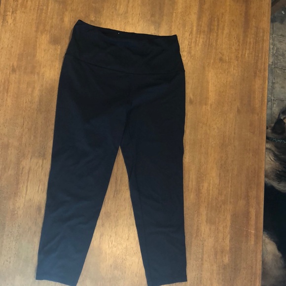 Victoria sport knockout capris - Picture 1 of 3